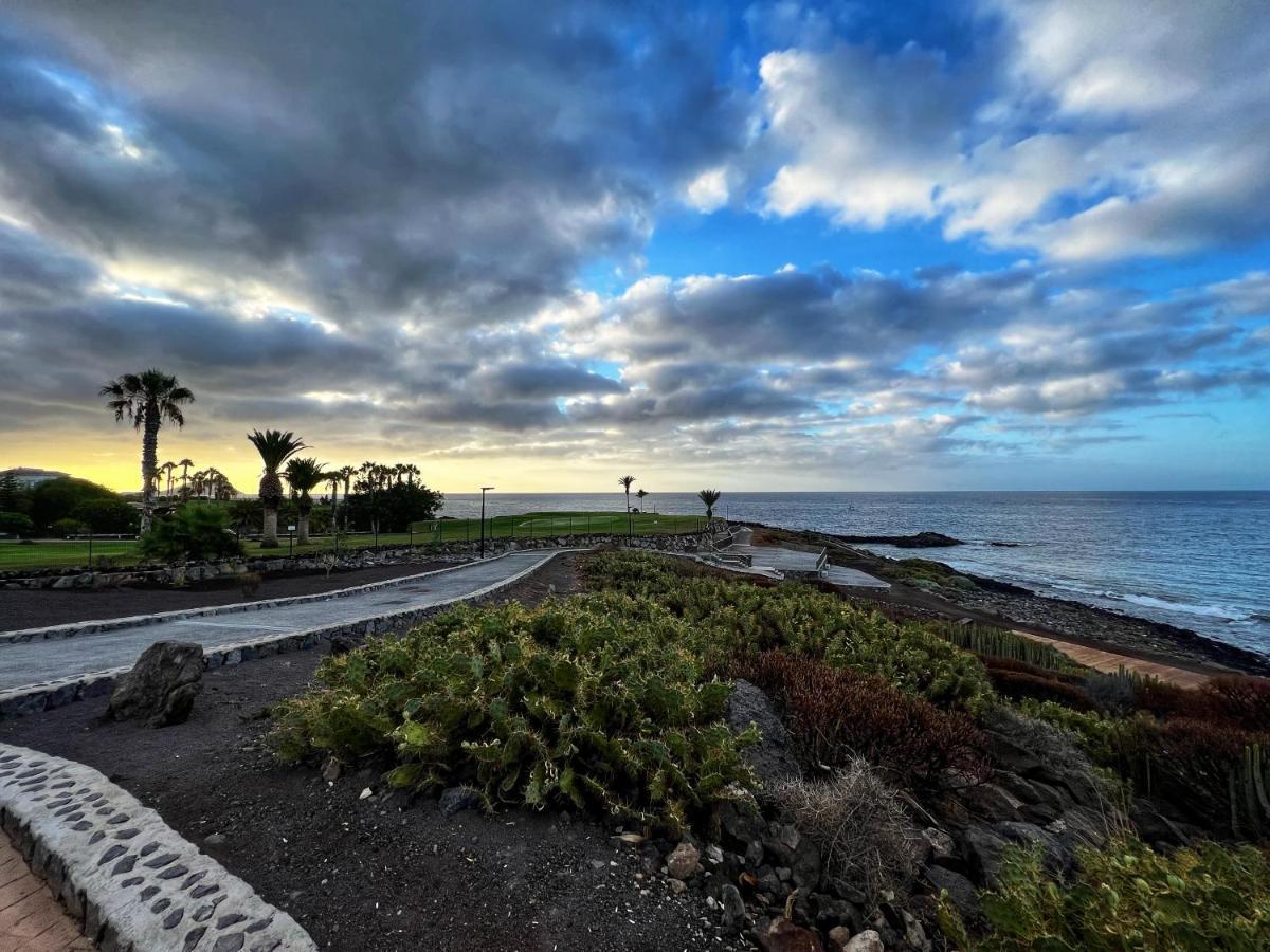 Atico Cholas By The Beach San Miguel de Abona Exterior foto